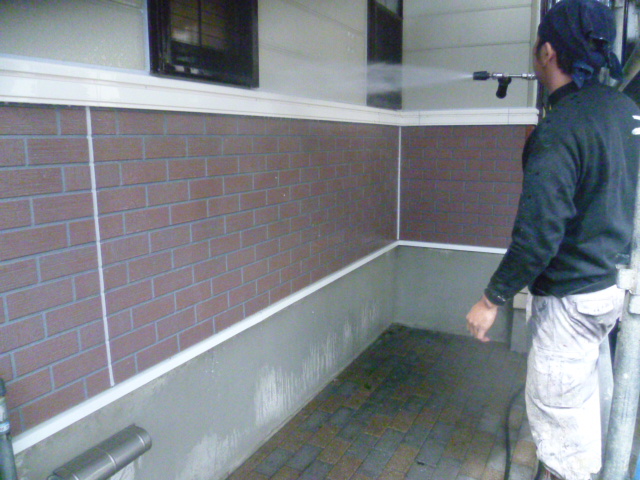 岸和田市包近町の外壁洗浄