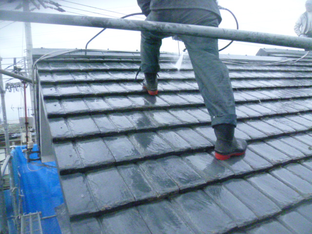 和歌山市善明寺のセメント瓦屋根洗浄