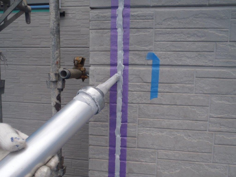 岸和田市西之内町の外壁目地シーリング打ち替え