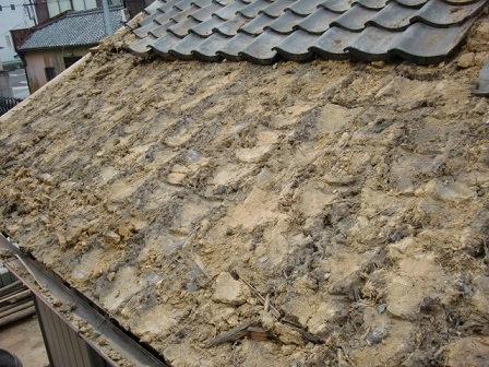 岸和田市大町でスレート瓦への屋根葺き替え工事