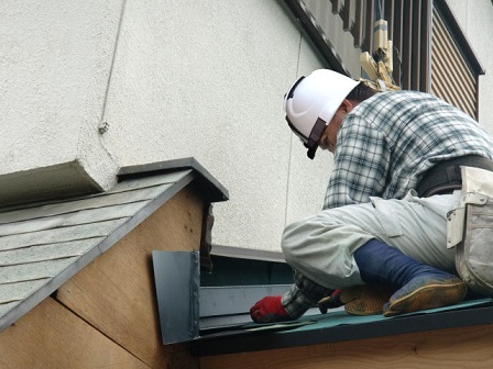 岸和田市大町でスレート瓦コロニアルクァッドへの屋根葺き替え