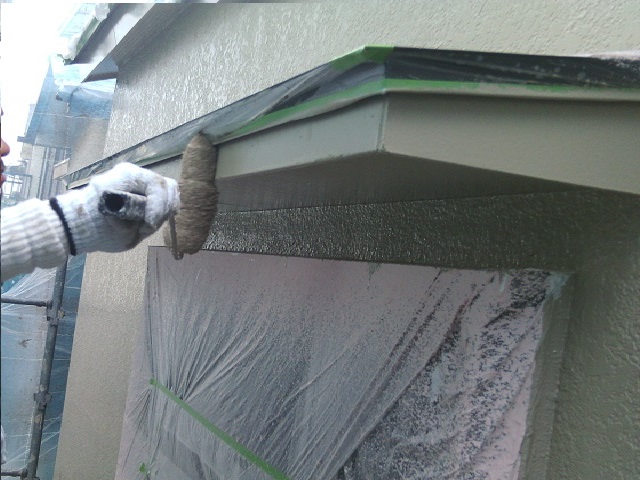 岸和田市吉井町の庇も上塗り