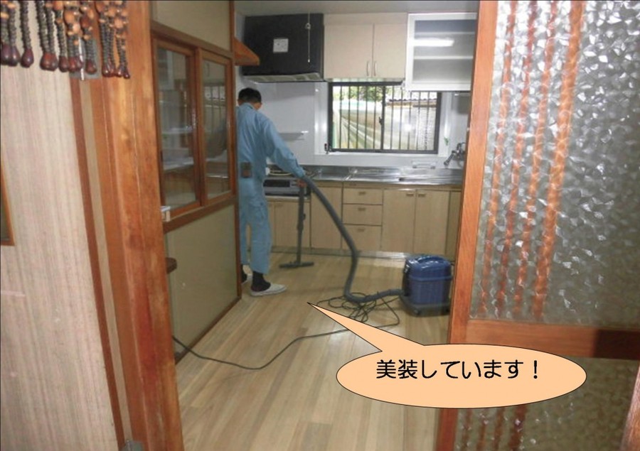 泉北郡忠岡町で美装中