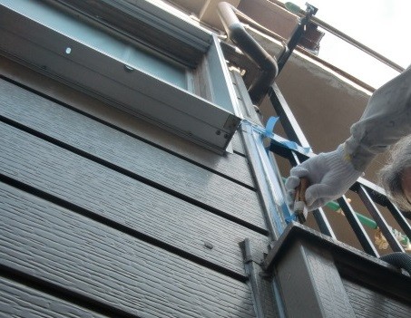 岸和田市下池田町でコーキング充填！