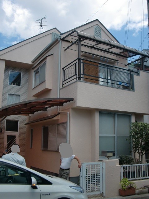 岸和田市極楽寺町カビも除去した外壁と屋根塗装完成