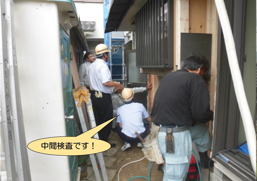 泉北郡忠岡町で役所の中間検査の様子