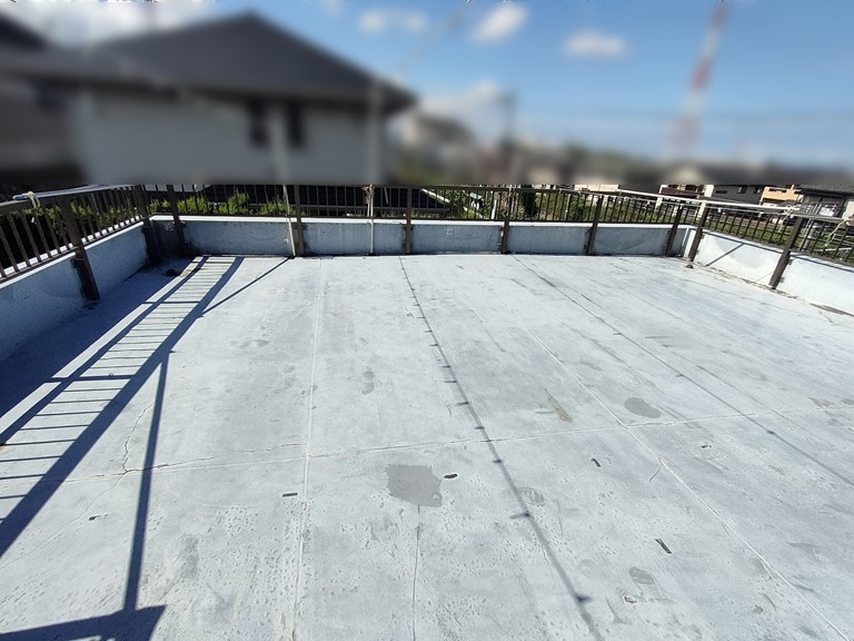 和泉市2階バルコニー工事前