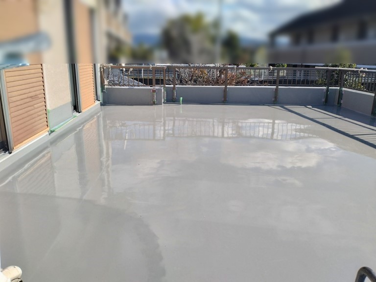 和泉市2階バルコニー工事後