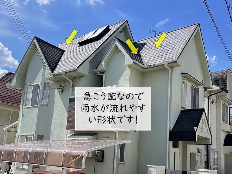 和泉市の屋根は急こう配