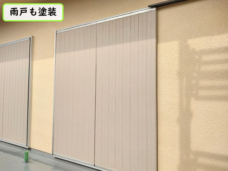 和泉市外壁塗装雨戸も塗装
