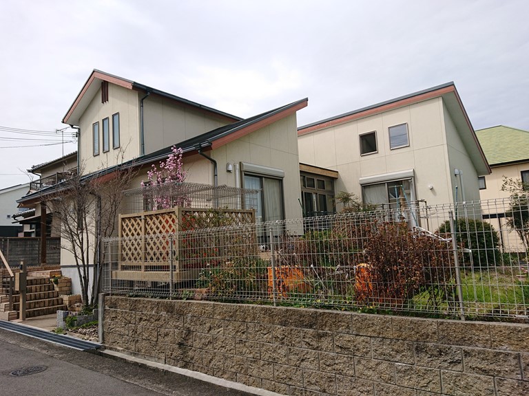 岸和田市の塗装前の外観