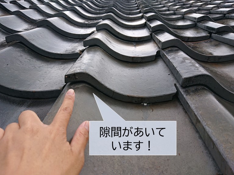 岸和田市の瓦の隙間