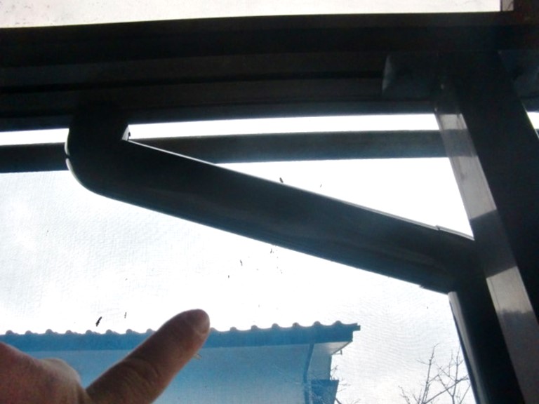 阪南市で1階テラス前雨樋工事後