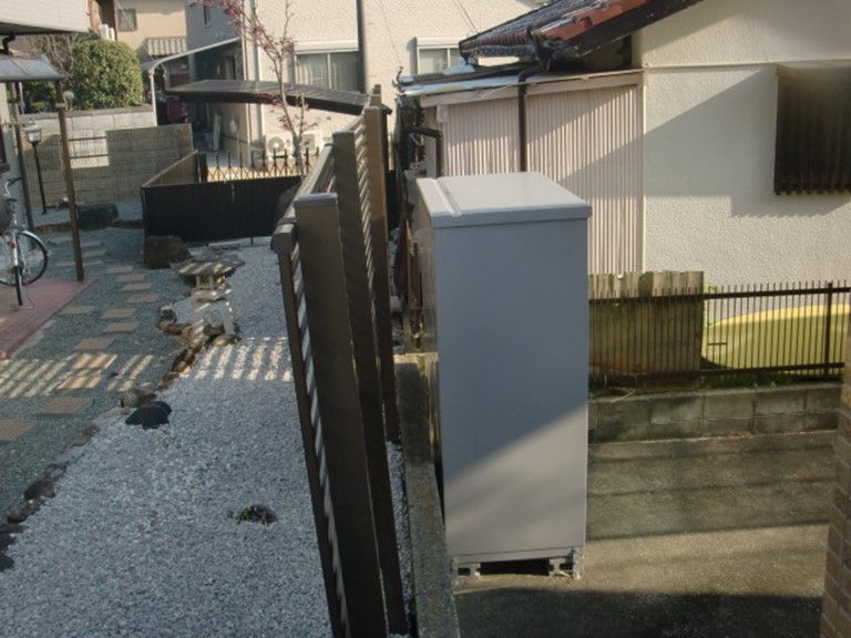 阪南市で台風被害西側フェンス傾き