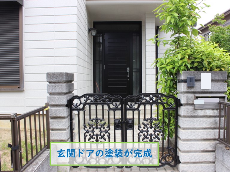 高石市で玄関ドアの塗装が完成
