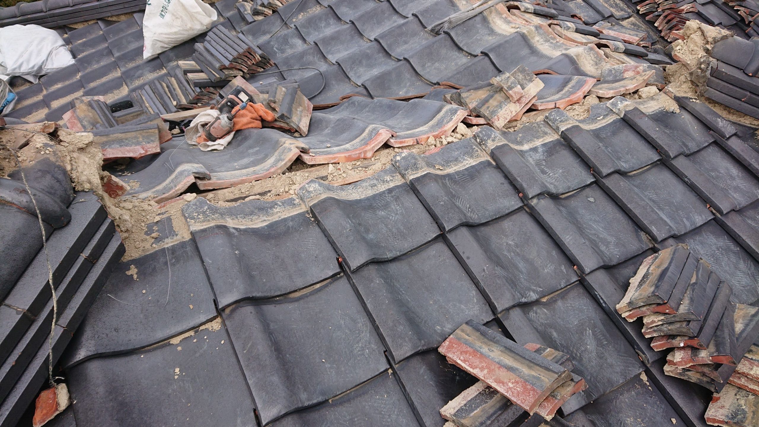 棟瓦　取り外し