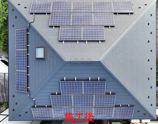 太陽光が乗っている屋根カバー工法後