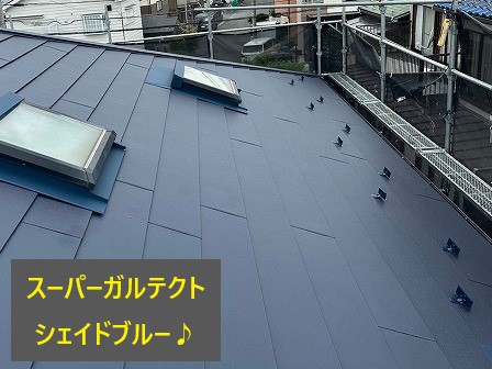 屋根カバー工法を実施した屋根メンテナンスをご紹介