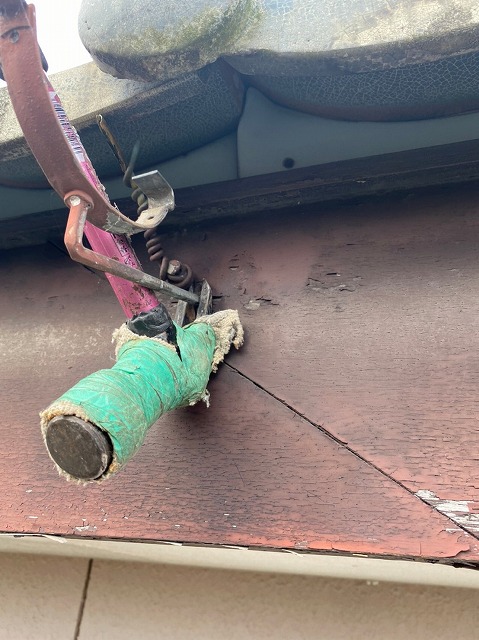 雨樋の金具取り