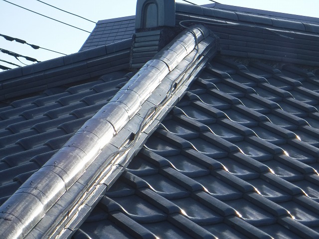 のし瓦ずれガタガタ