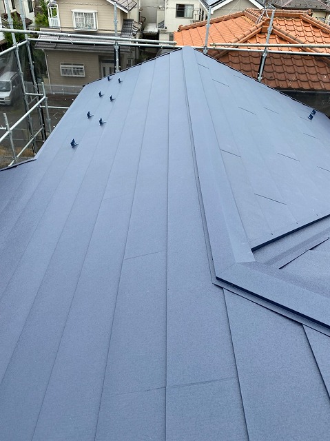 屋根カバー工法