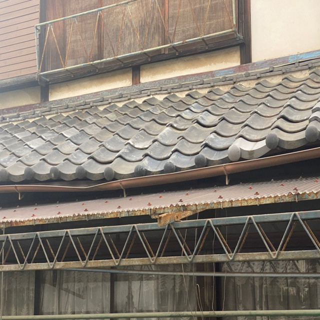 屋根の沈み