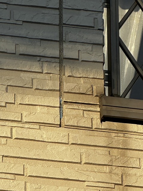 サイディング　コーキング切れ