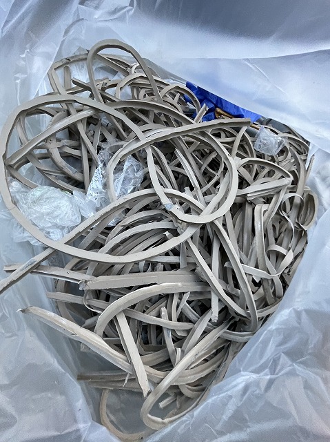 コーキング残材