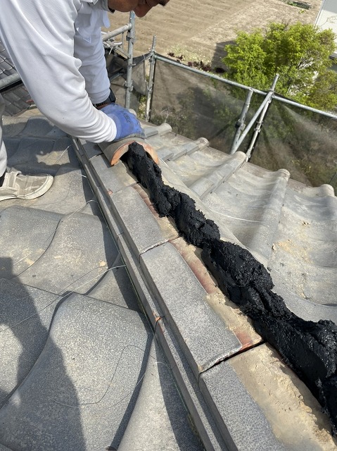 棟瓦積み直し