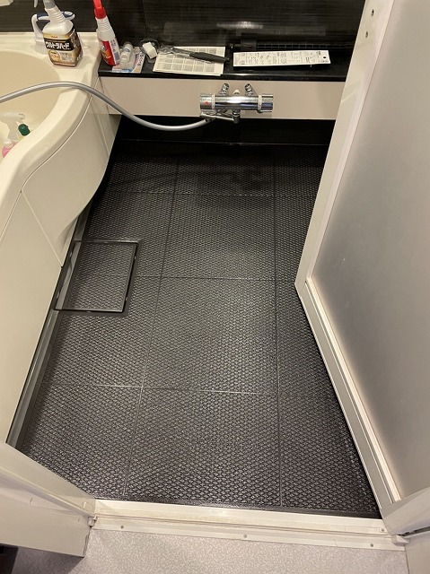 ユニットバス床塗装完了後
