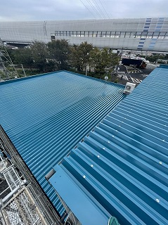 折半屋根カバー後