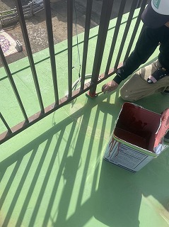 手摺り柱　さび止め