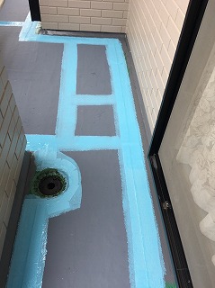 ジョイント部分下塗り