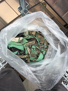 シート撤去　ゴミ