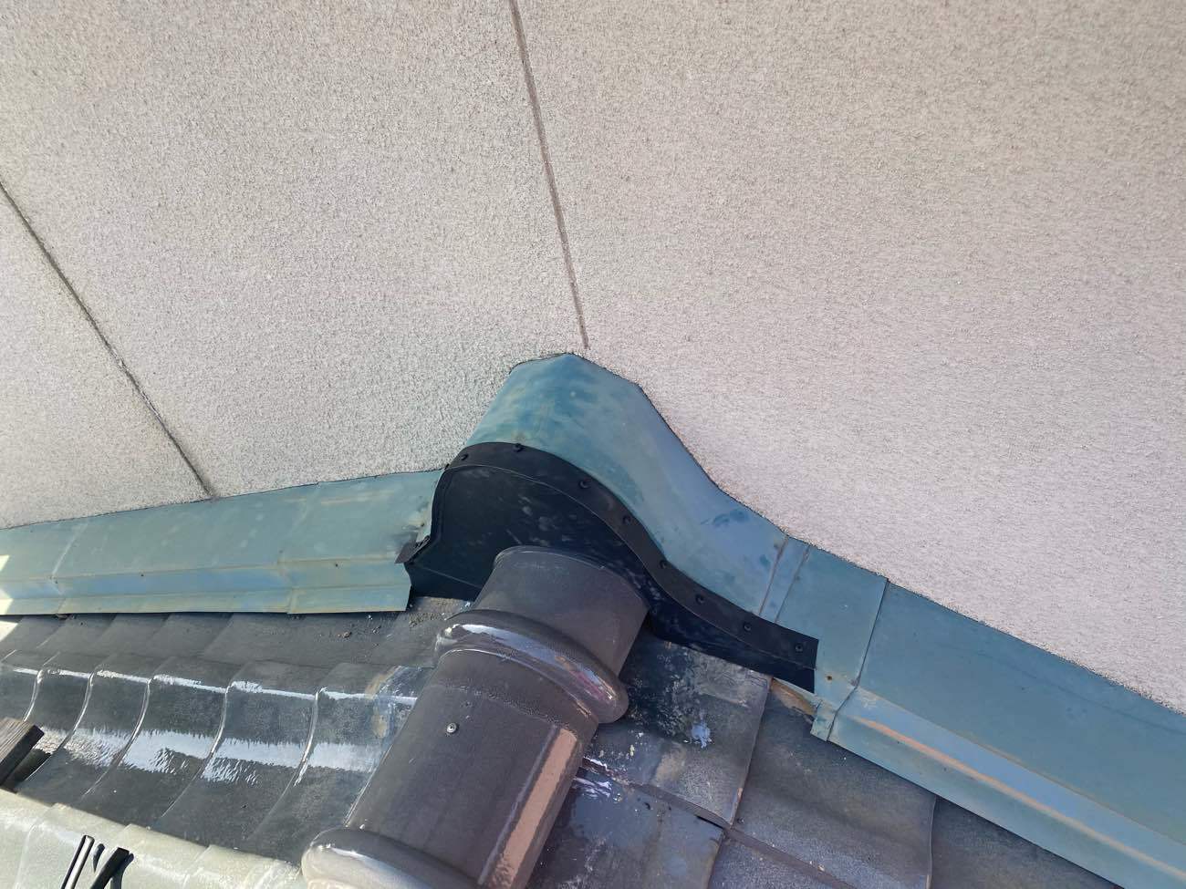 壁際棟板金工事