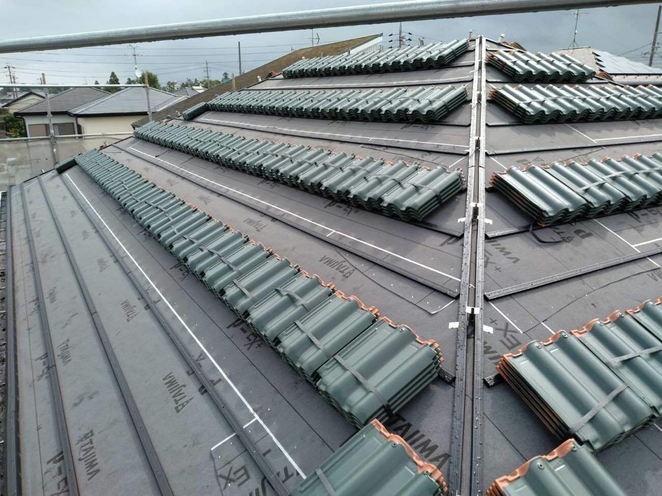 葺き替え工事　瓦上げ