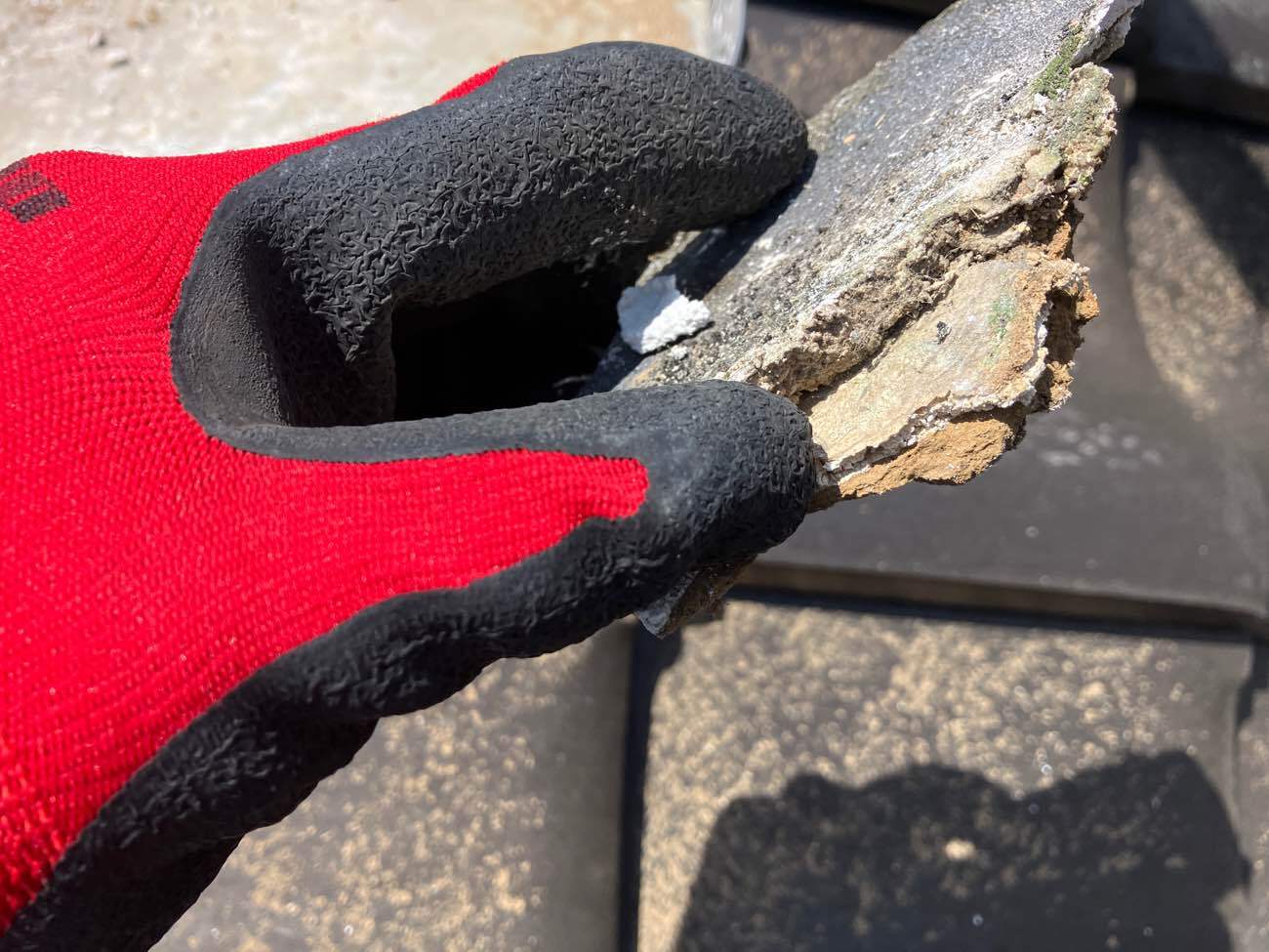 重ね塗りをした漆喰の断面