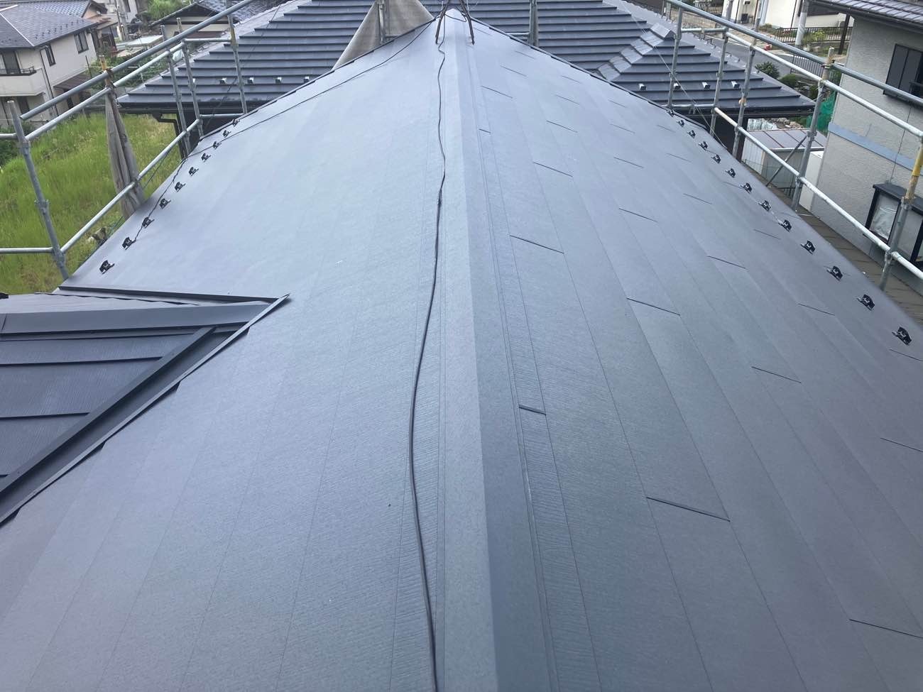 屋根カバー工法　施工後　スーパーガルテクト