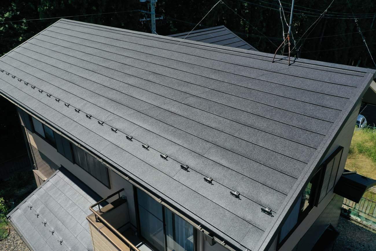 屋根カバー工法　施工後　スーパーガルテクト