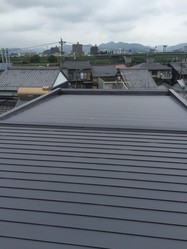屋根ガルバリウム鋼板　全体仕上がり