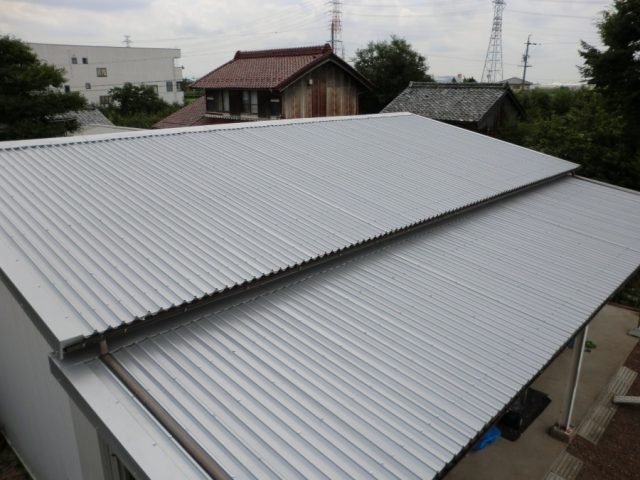 ガルバリウム鋼板カバー工法
