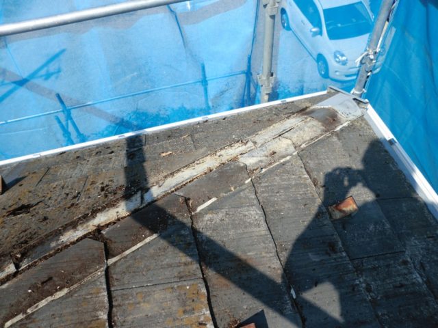 棟板金　芯木を撤去　清掃