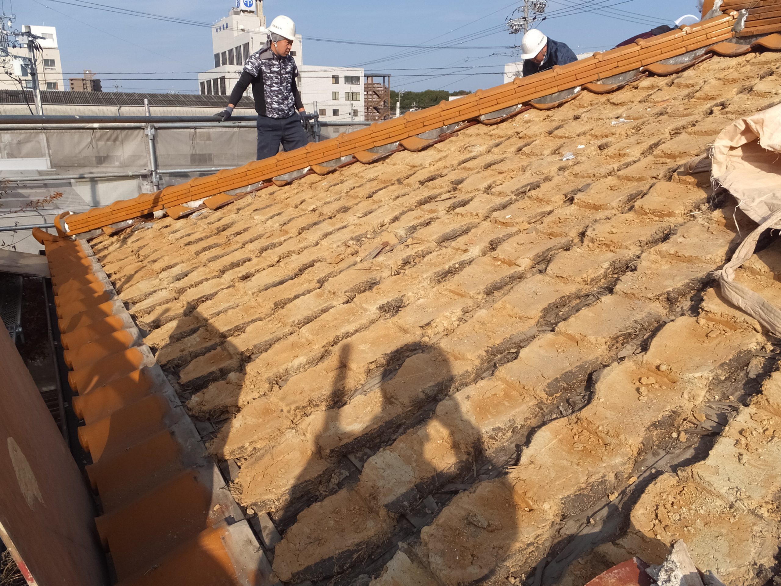 ルーガ鉄平 葺き替え工事 屋根解体工事