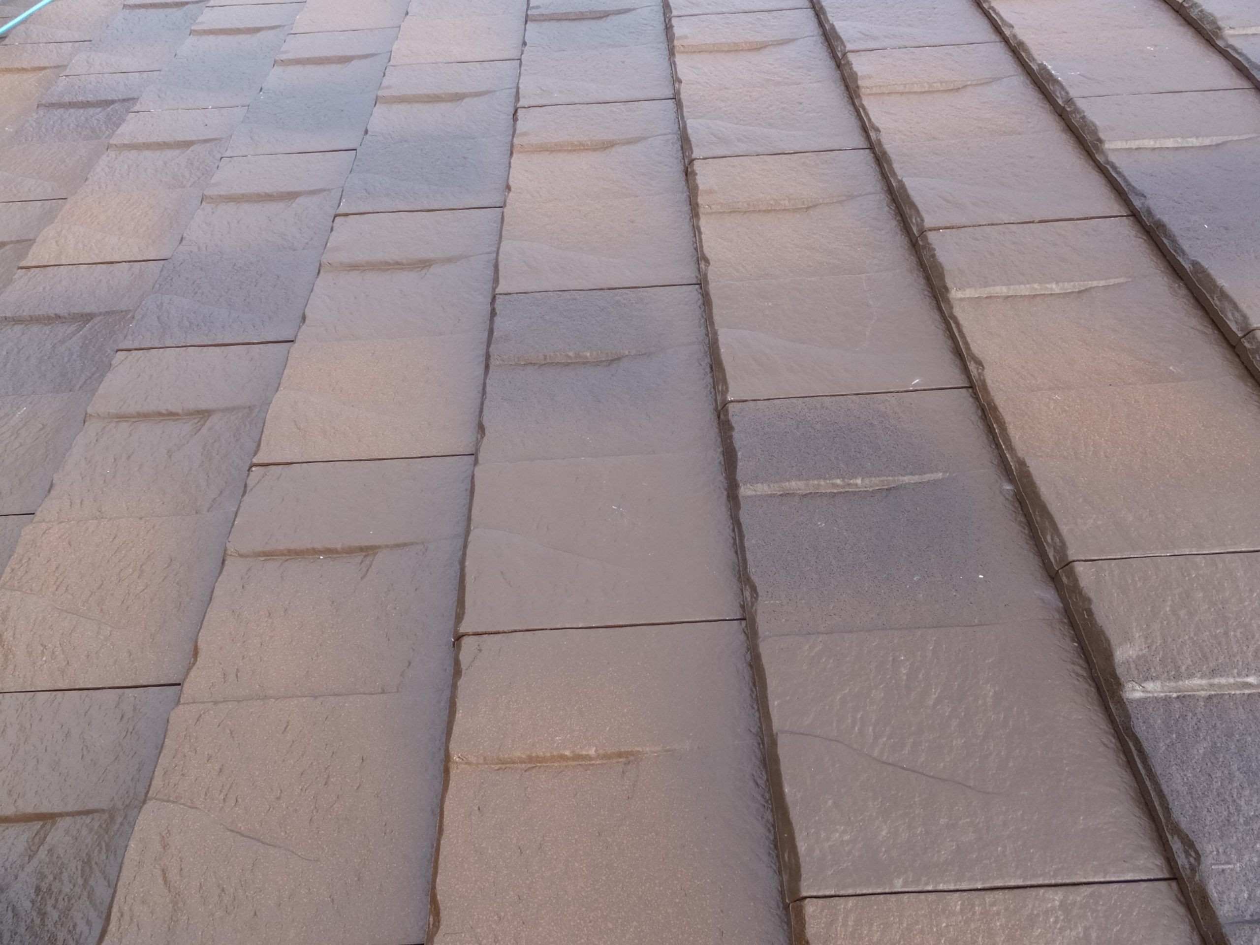 ルーガ鉄平　葺き替え工事後の写真