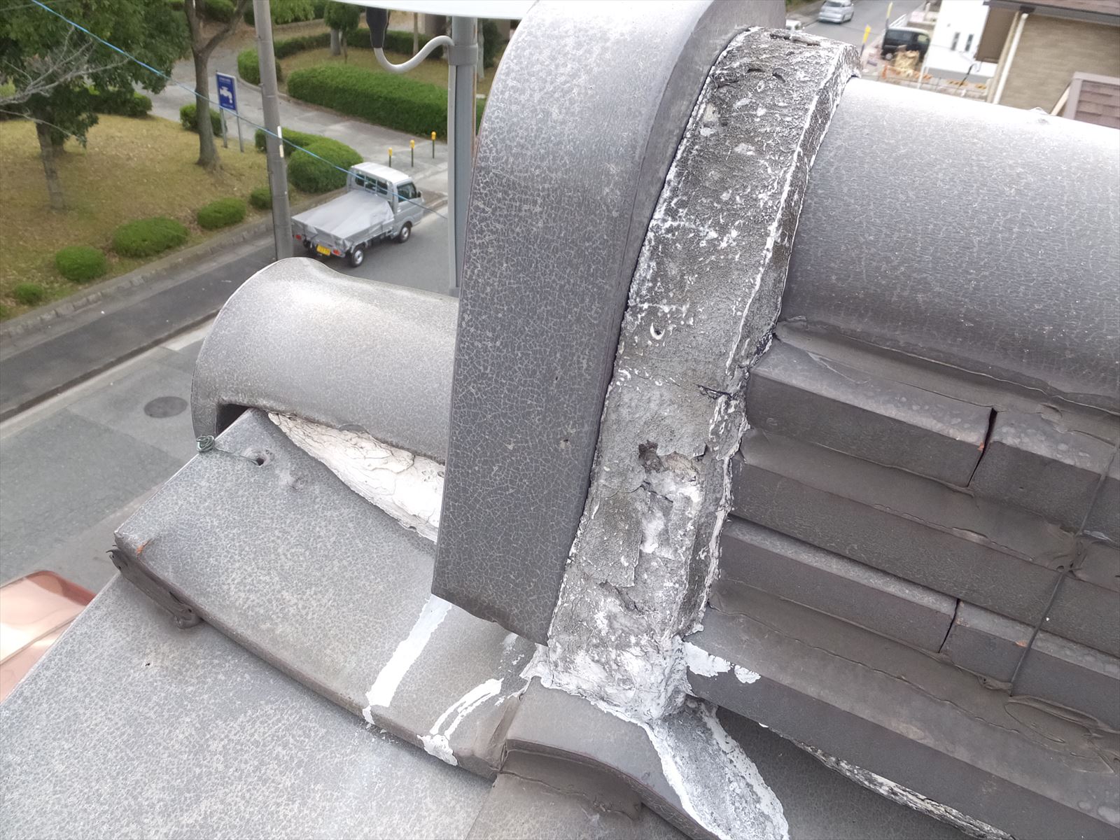 鬼瓦周辺の劣化