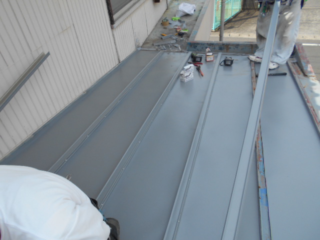 ガルバリウム鋼板