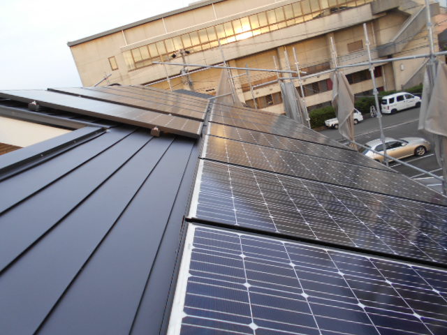 ガルバリウム鋼板