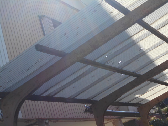 塩ビ波板屋根調査