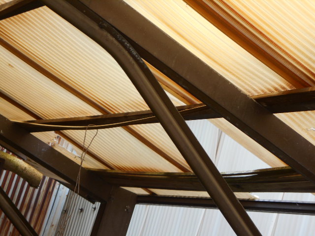 塩ビ波板屋根調査