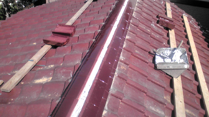 棟の取り直し工事　棟積みの様子